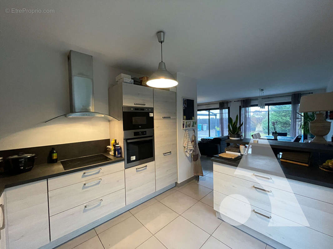 Maison à SAINTE-SAVINE