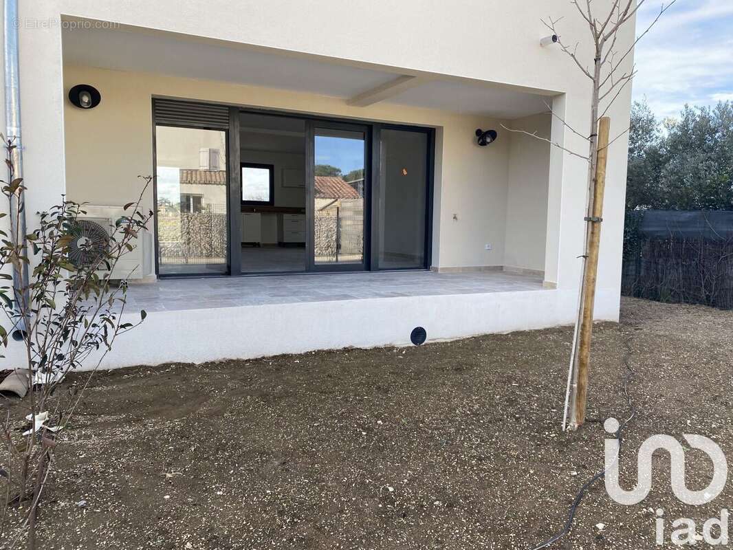 Photo 2 - Maison à SAINTE-CECILE-LES-VIGNES