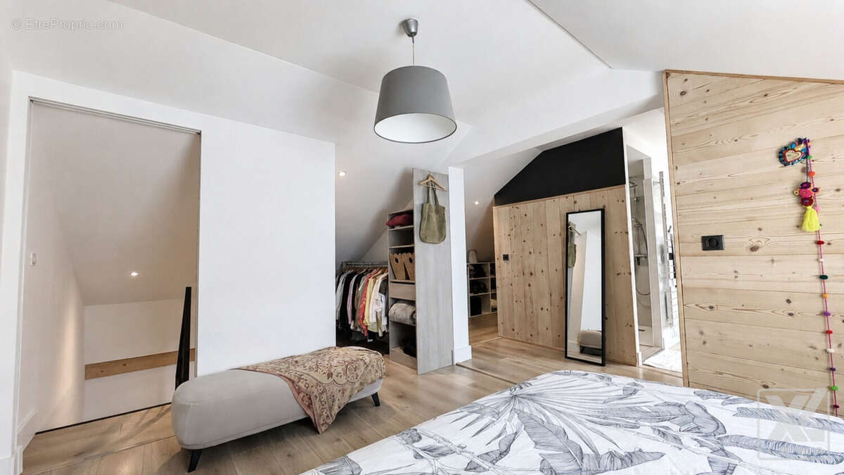 Briançon - Elégante maison familiale de 194 m² - photo 12