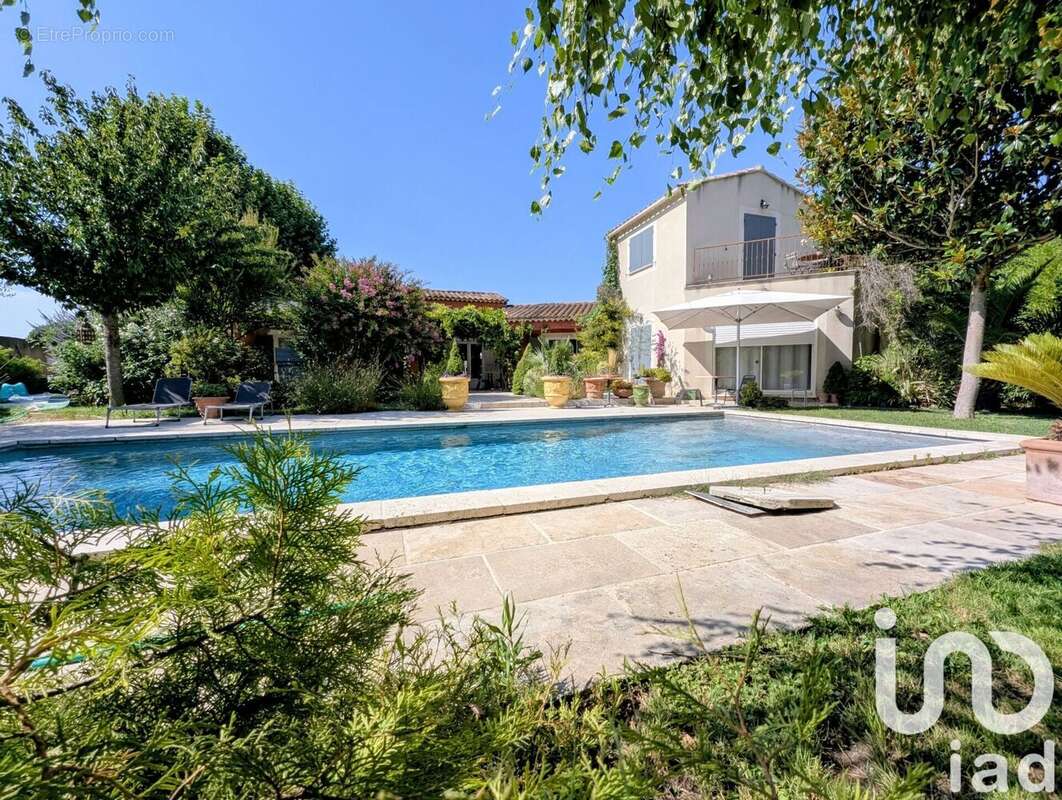 Photo 2 - Maison à ROBION