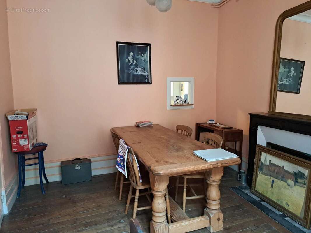 Maison à MONTMORILLON