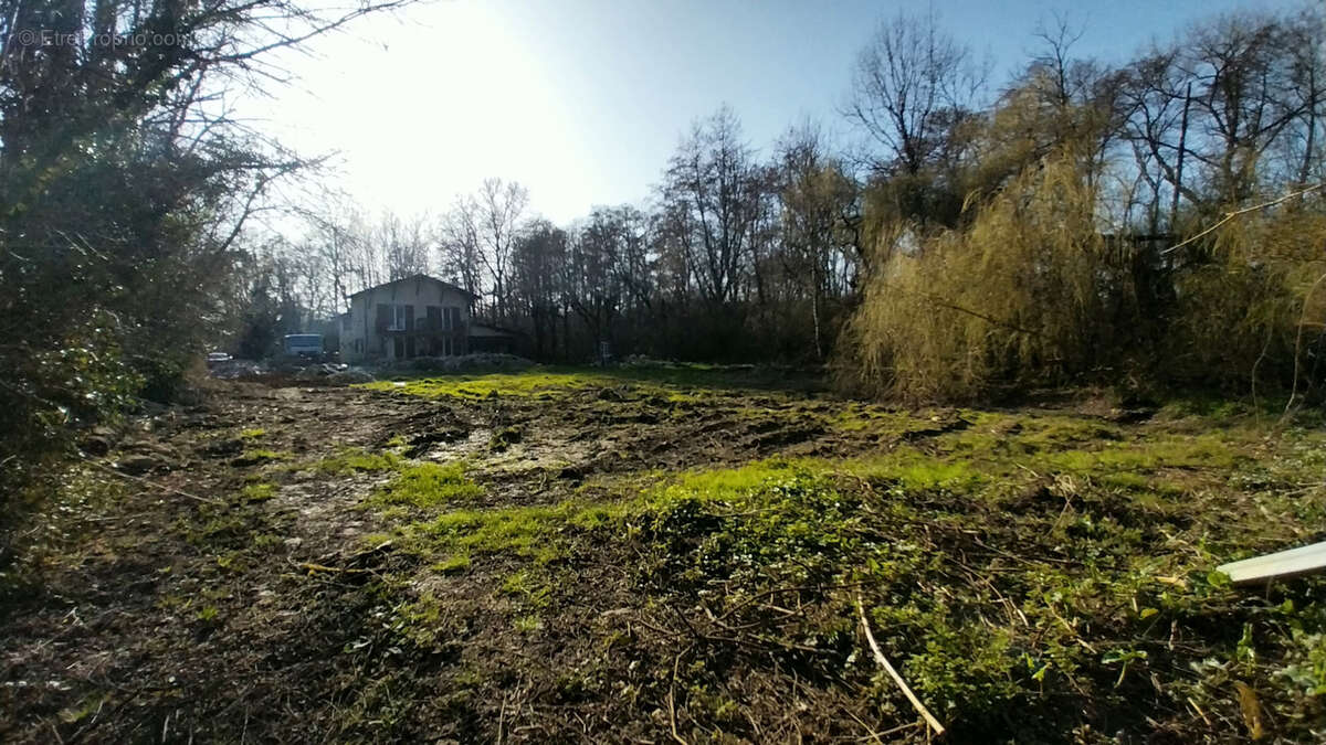 Maison à CHATEAU-L'EVEQUE