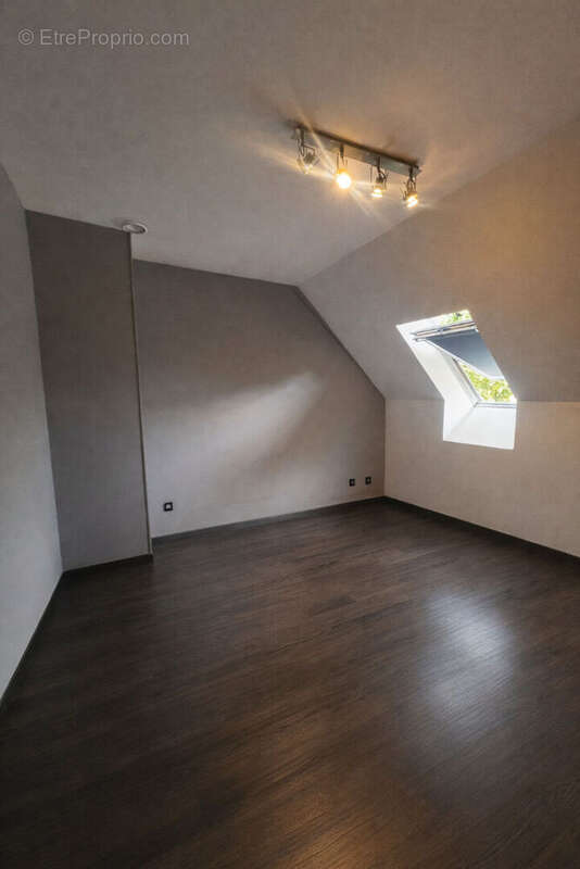 Maison à MORTEFONTAINE-EN-THELLE