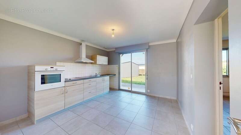 Maison à SAINT-MARS-DU-DESERT