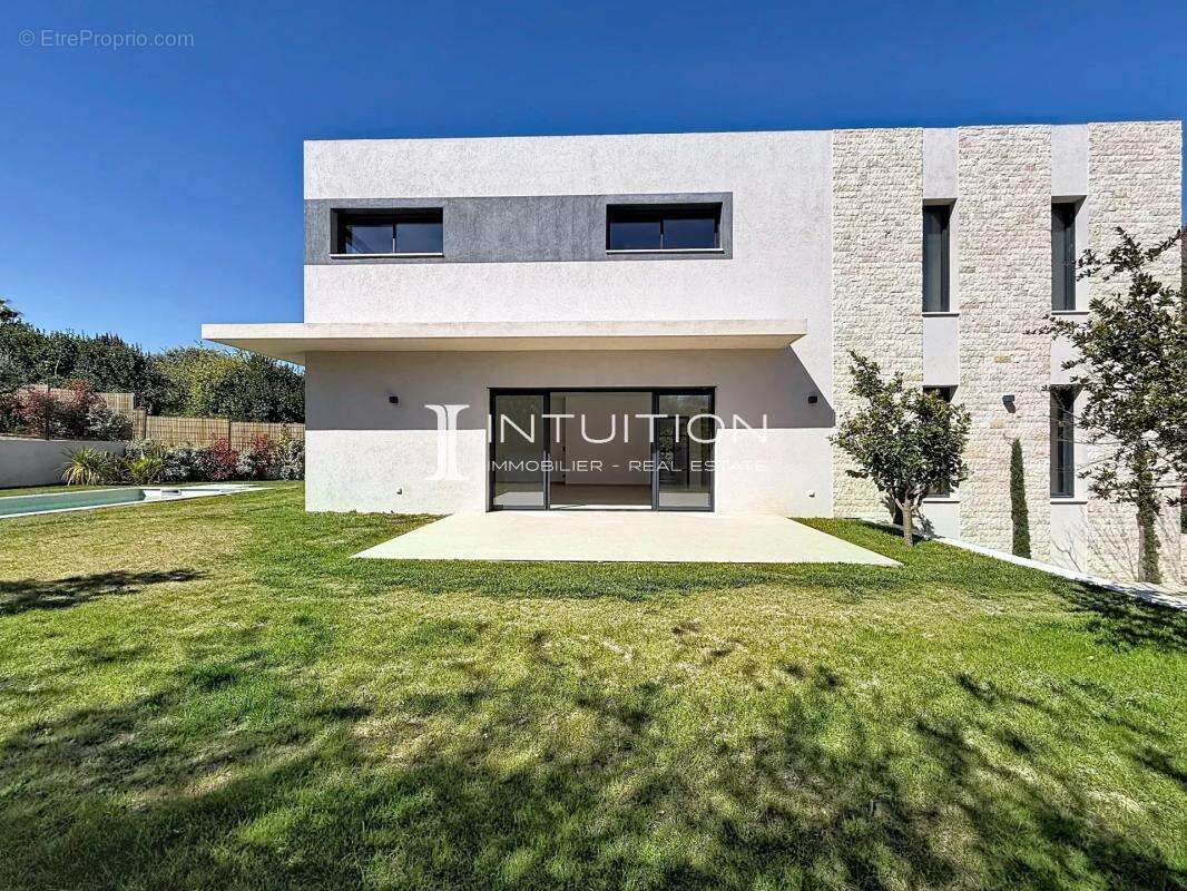 Maison à MOUGINS