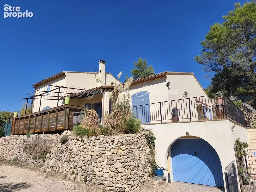 Photo Maison à Varages au prix de 324 000€