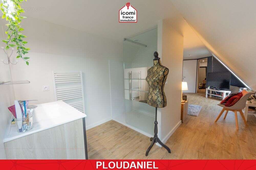 Finistere - ploudaniel (29260) - a vendre - maison individuelle t9 262m² de 1967 + extension en 1981 - 6 chambres possible 7 - g - photo 9