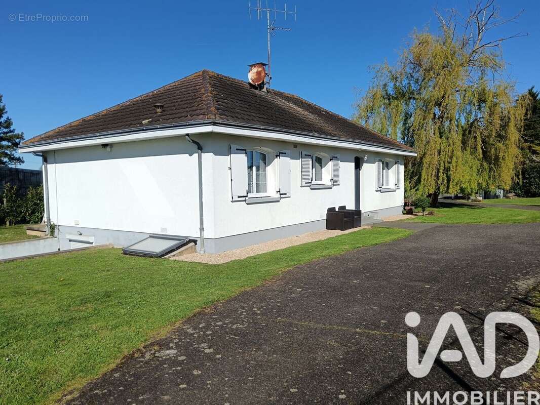 Photo 3 - Maison à LOUZY