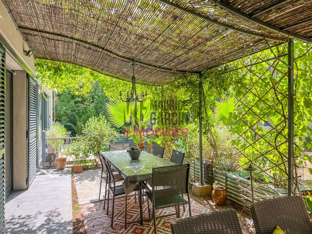 Maison 185 m² à Carpentras  - photo 4