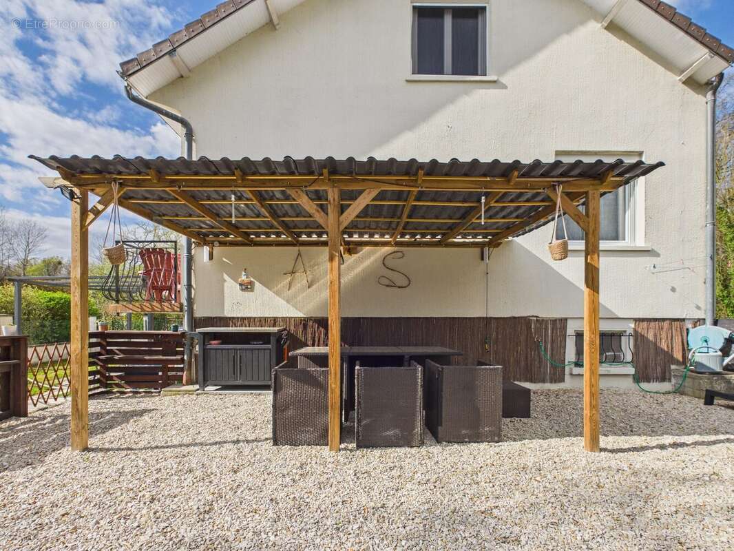 Maison à VILLECHETIF