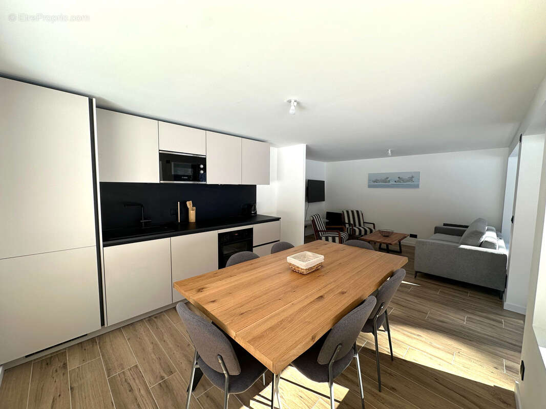 Appartement à LA PERRIERE