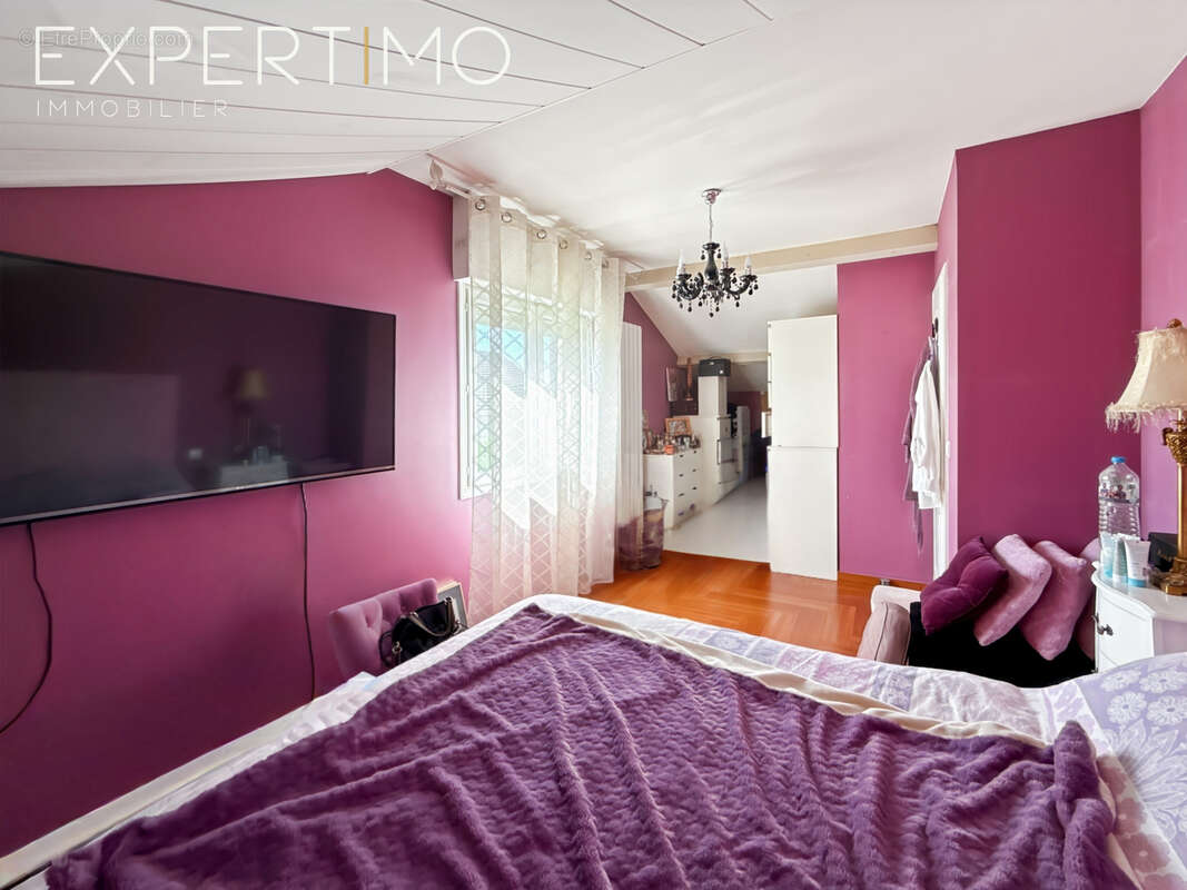 Maison à GOUSSAINVILLE