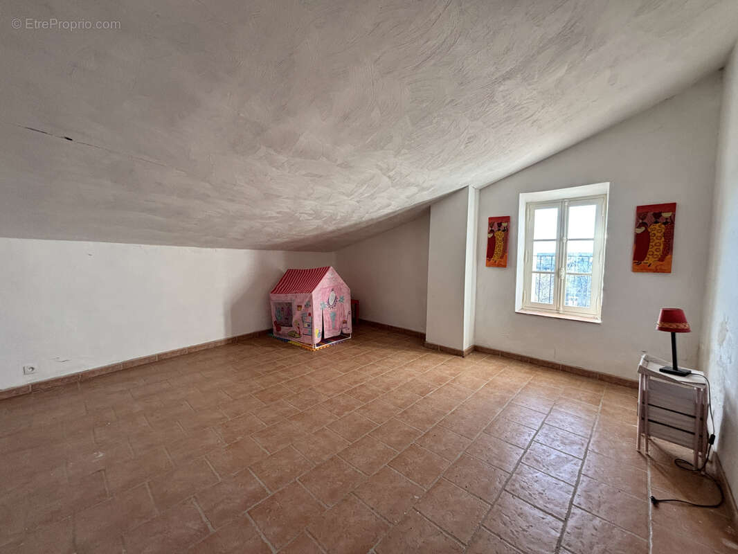 Maison à REGUSSE