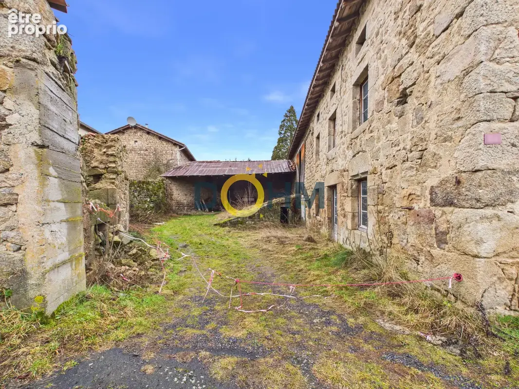 ancienne ferme à rénover dans un village de st pal - photo 7