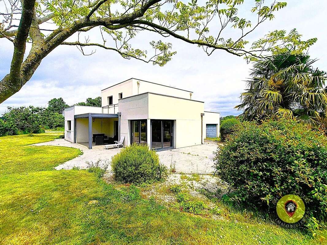 Maison à PLOUER-SUR-RANCE