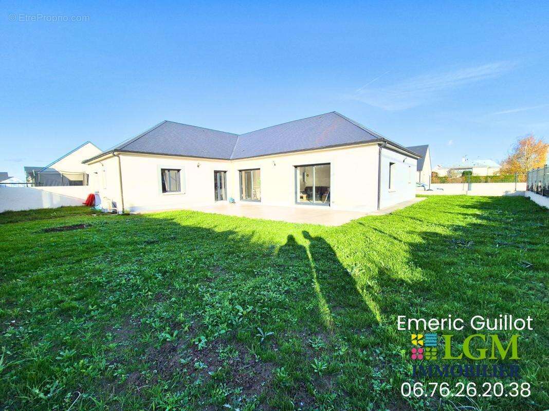 Maison à VILLEBAROU