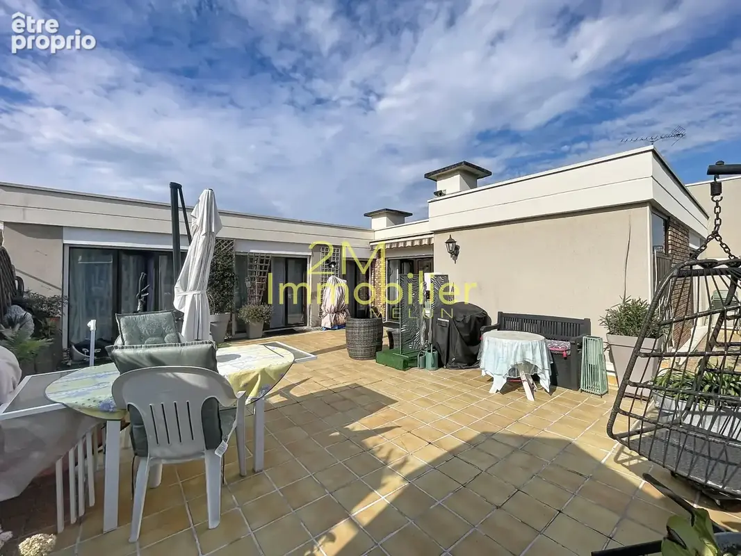A vendre - grande terrasse - photo 10