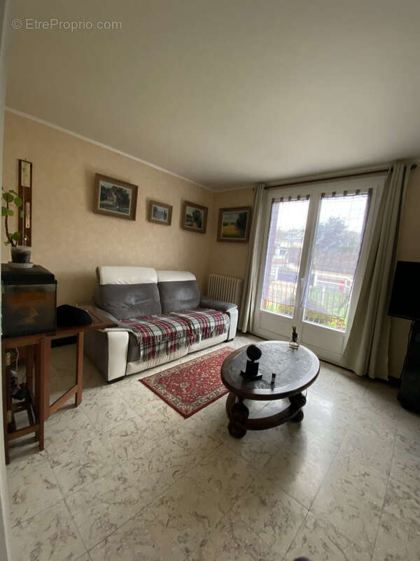 Maison à LA CHAPELLE-REANVILLE