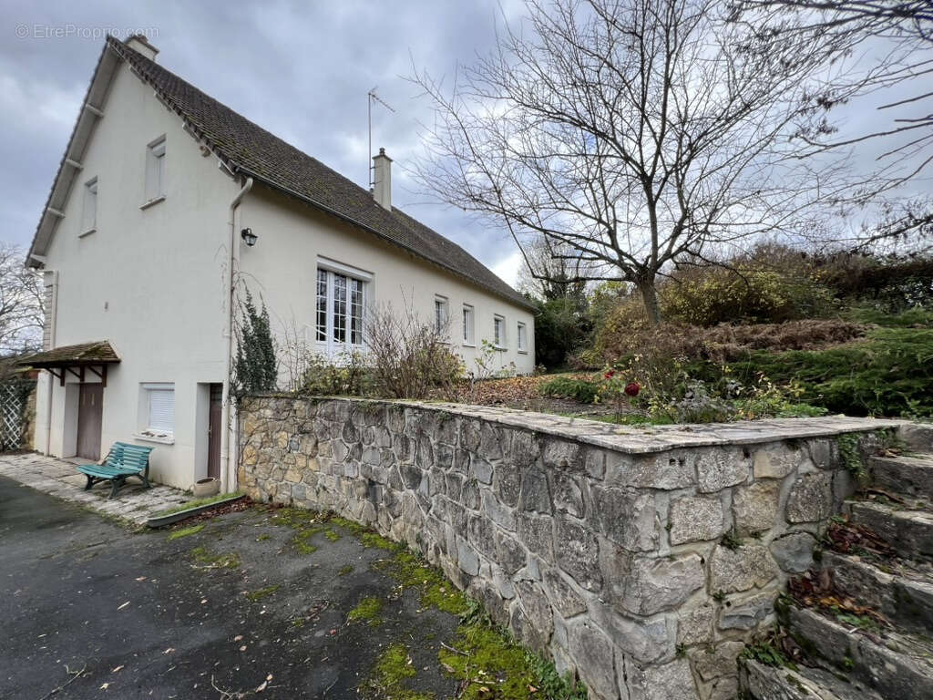 Maison à NEUVY-DEUX-CLOCHERS