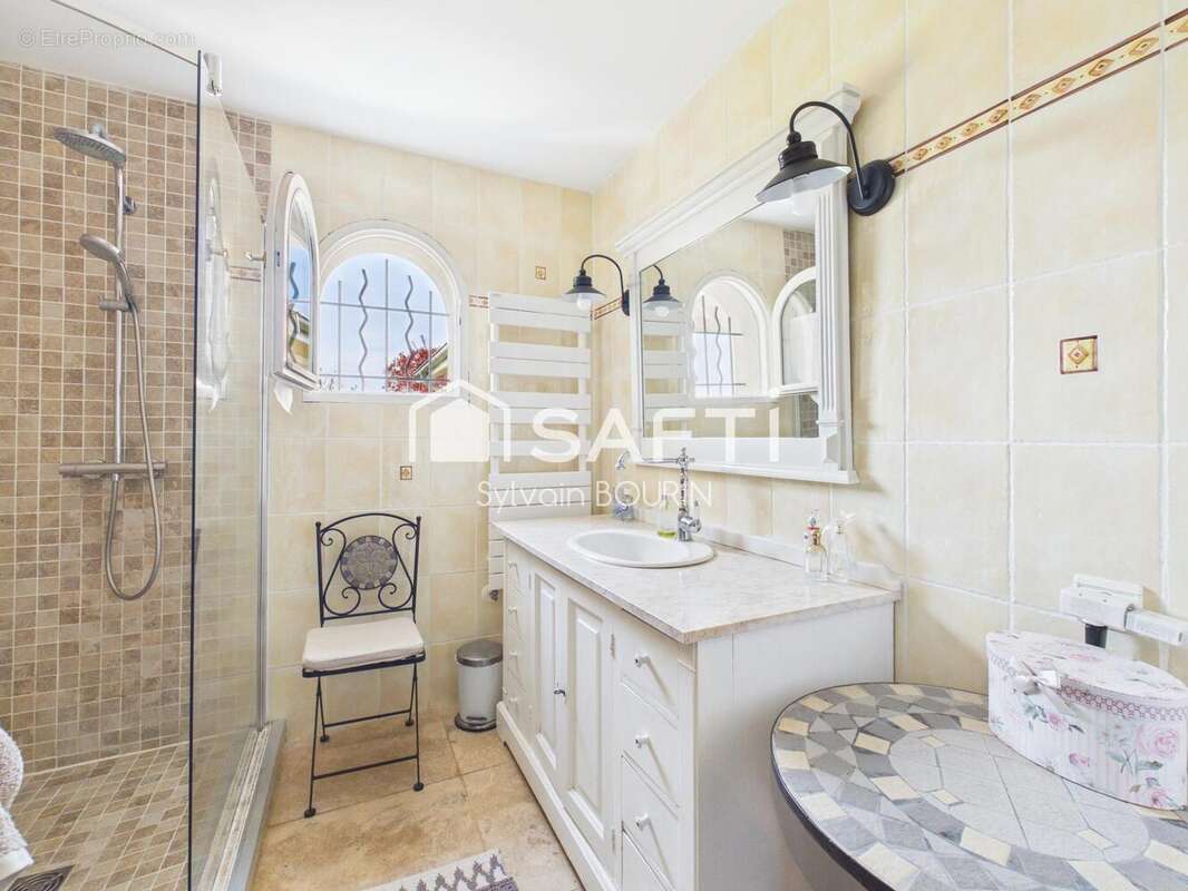 Photo 6 - Maison à REYRIEUX