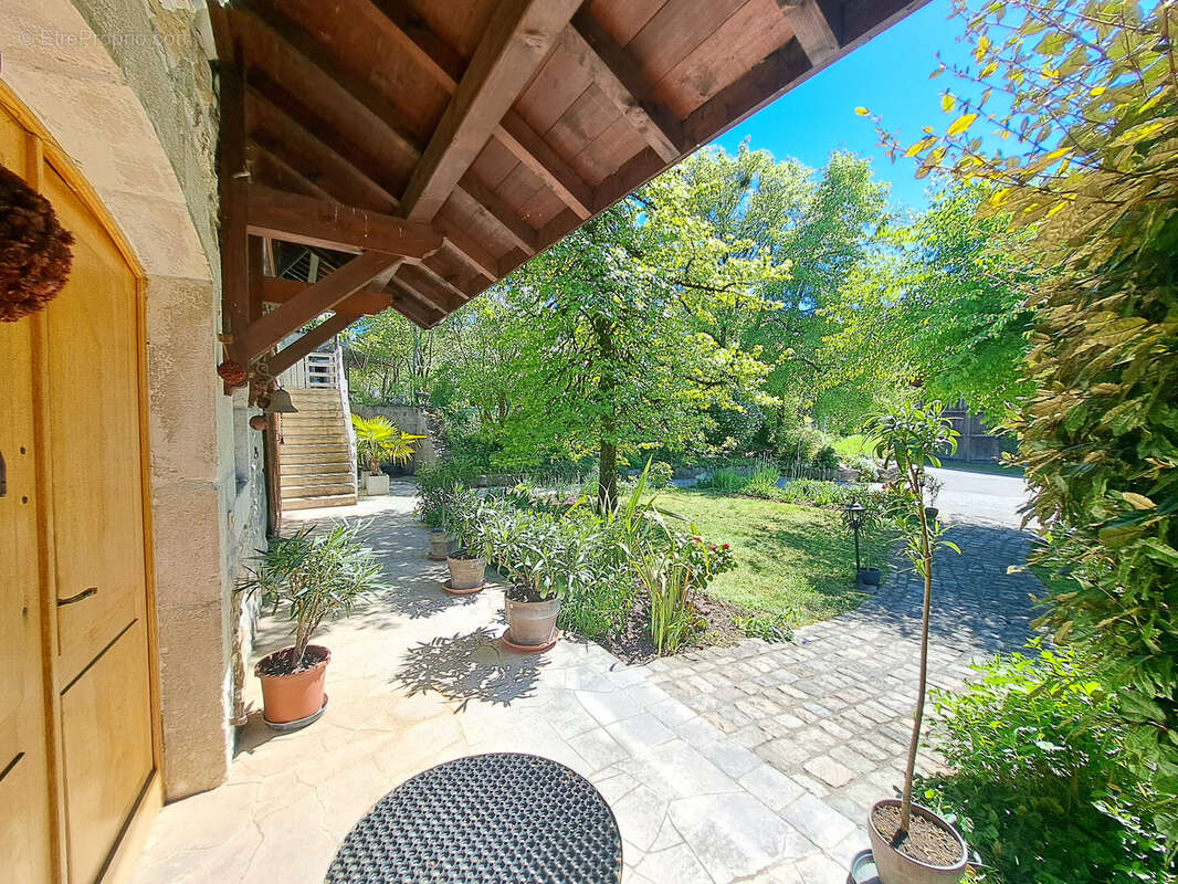 Magnifique propriété à Marcellaz-Albanais - photo 3