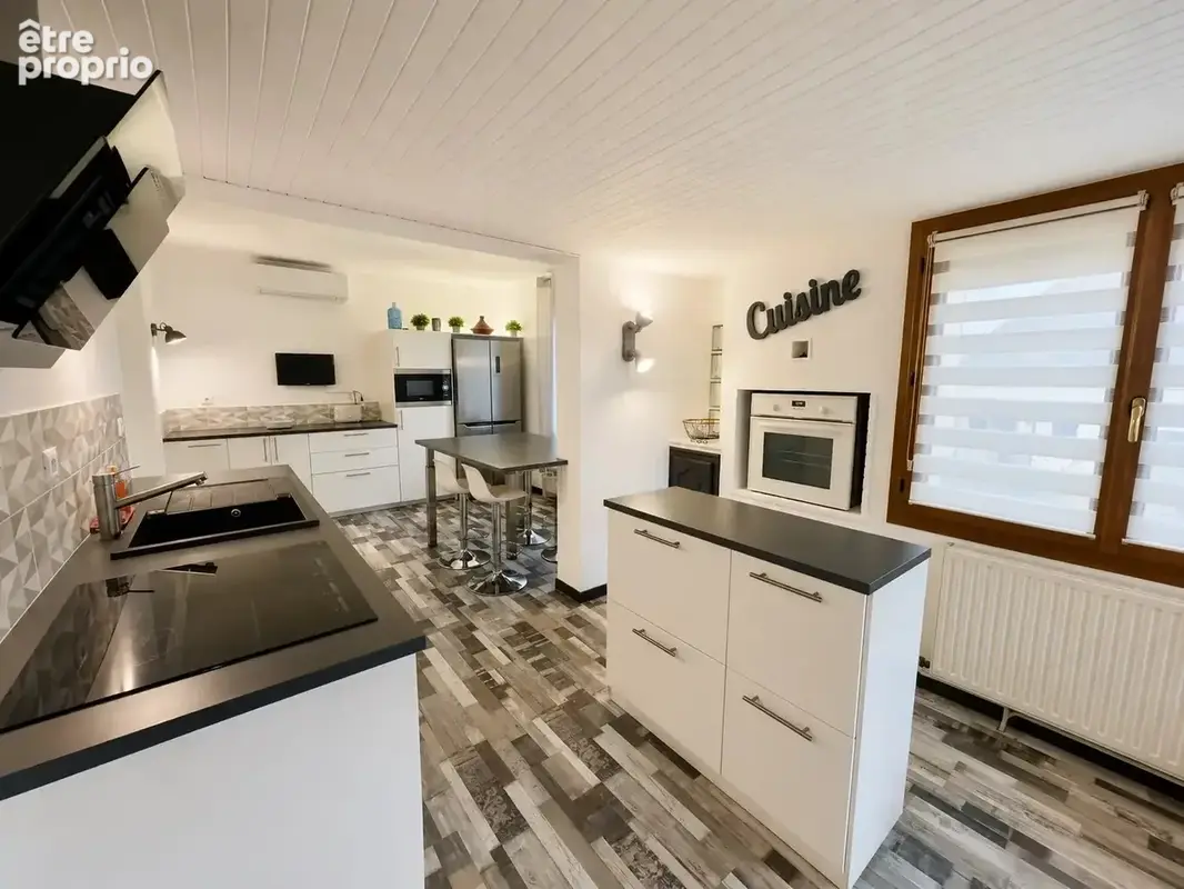 Maison rénovée avec goût, à 1 km du centre-ville - photo 5