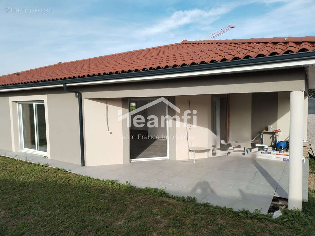 Maison 103 m² à Riom  - photo 2