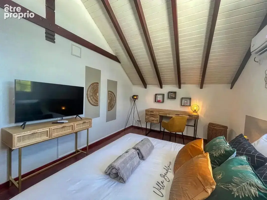 Superbe villa 6 pièces avec piscine à Saint-François - photo 8