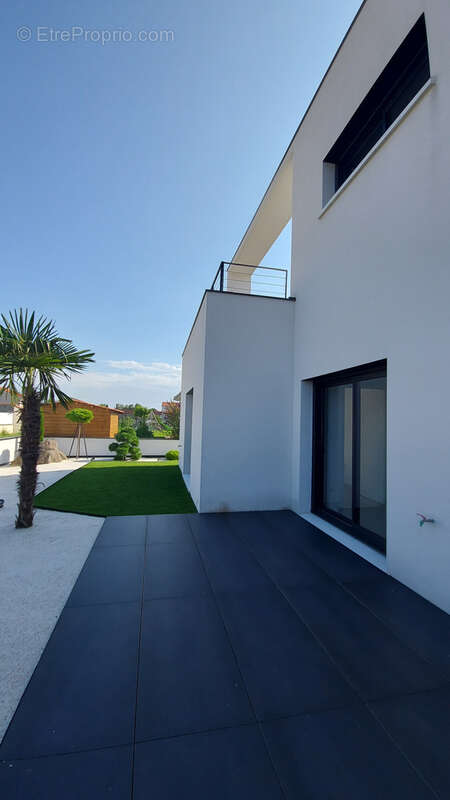 Maison à PONT-DU-CHATEAU