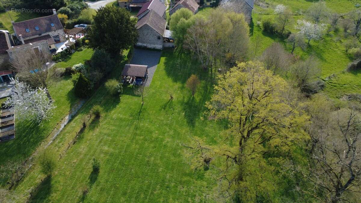 Maison à MAGNAC-LAVAL
