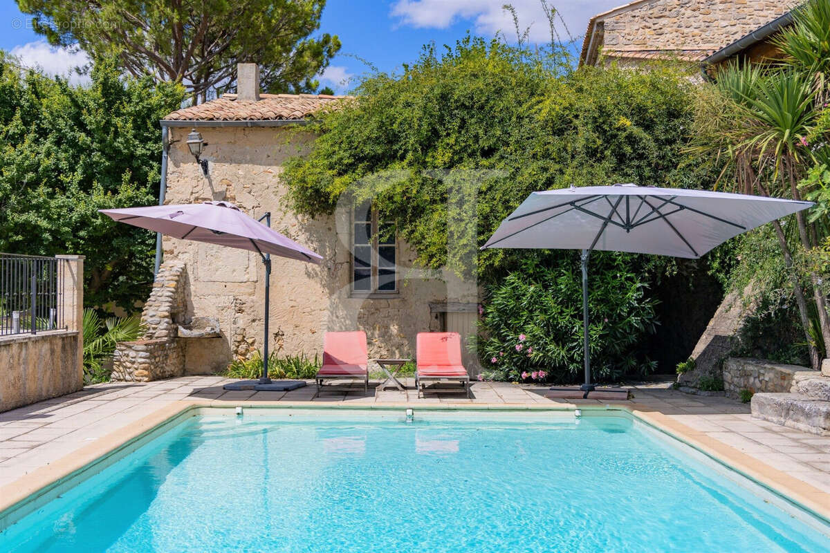 Maison à VAISON-LA-ROMAINE