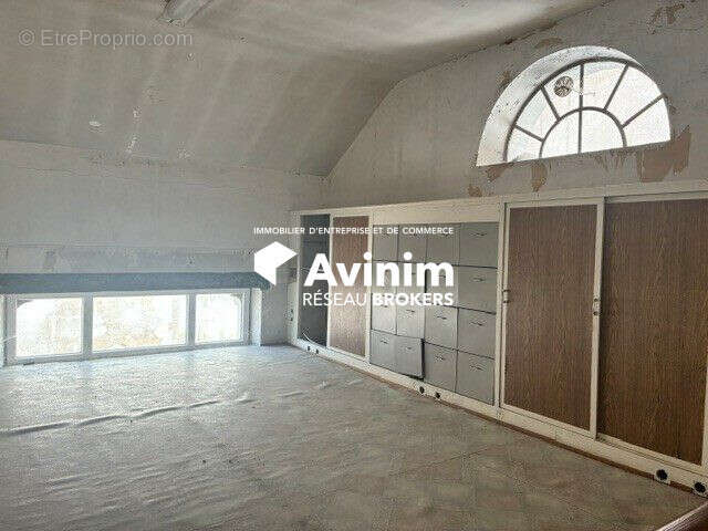 Commerce 196 m² à Dommartin-Les-Remiremont  - photo 3