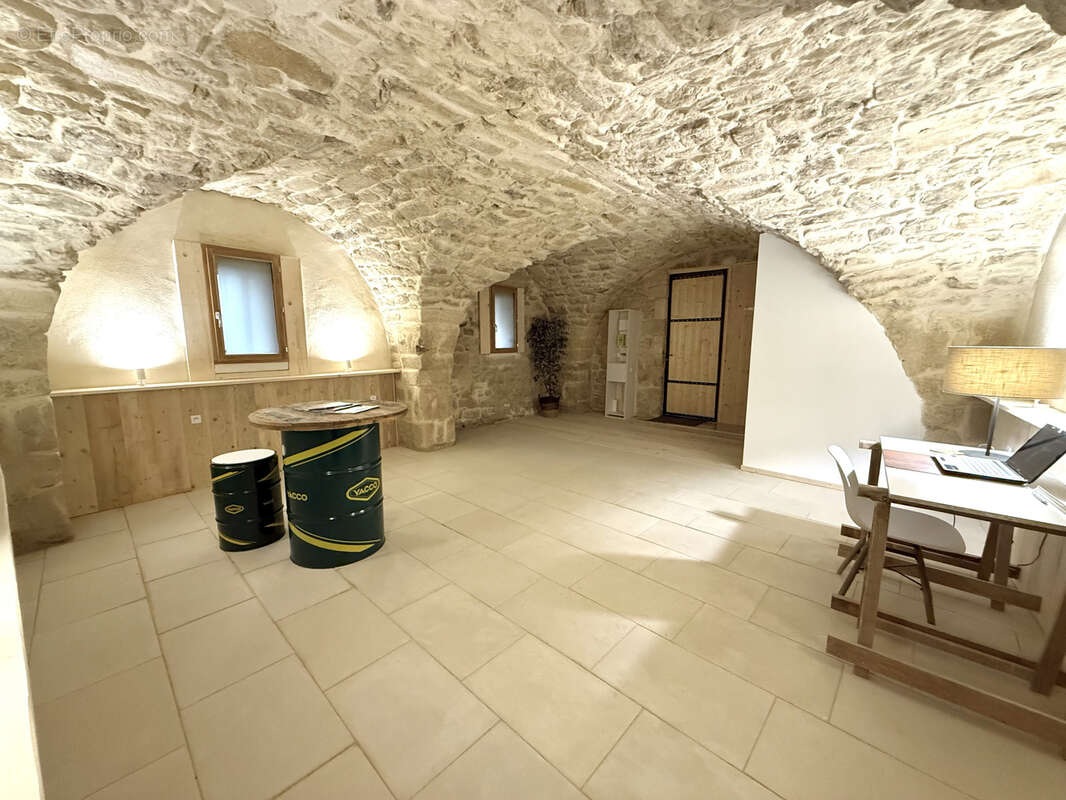 Parking à SOMMIERES