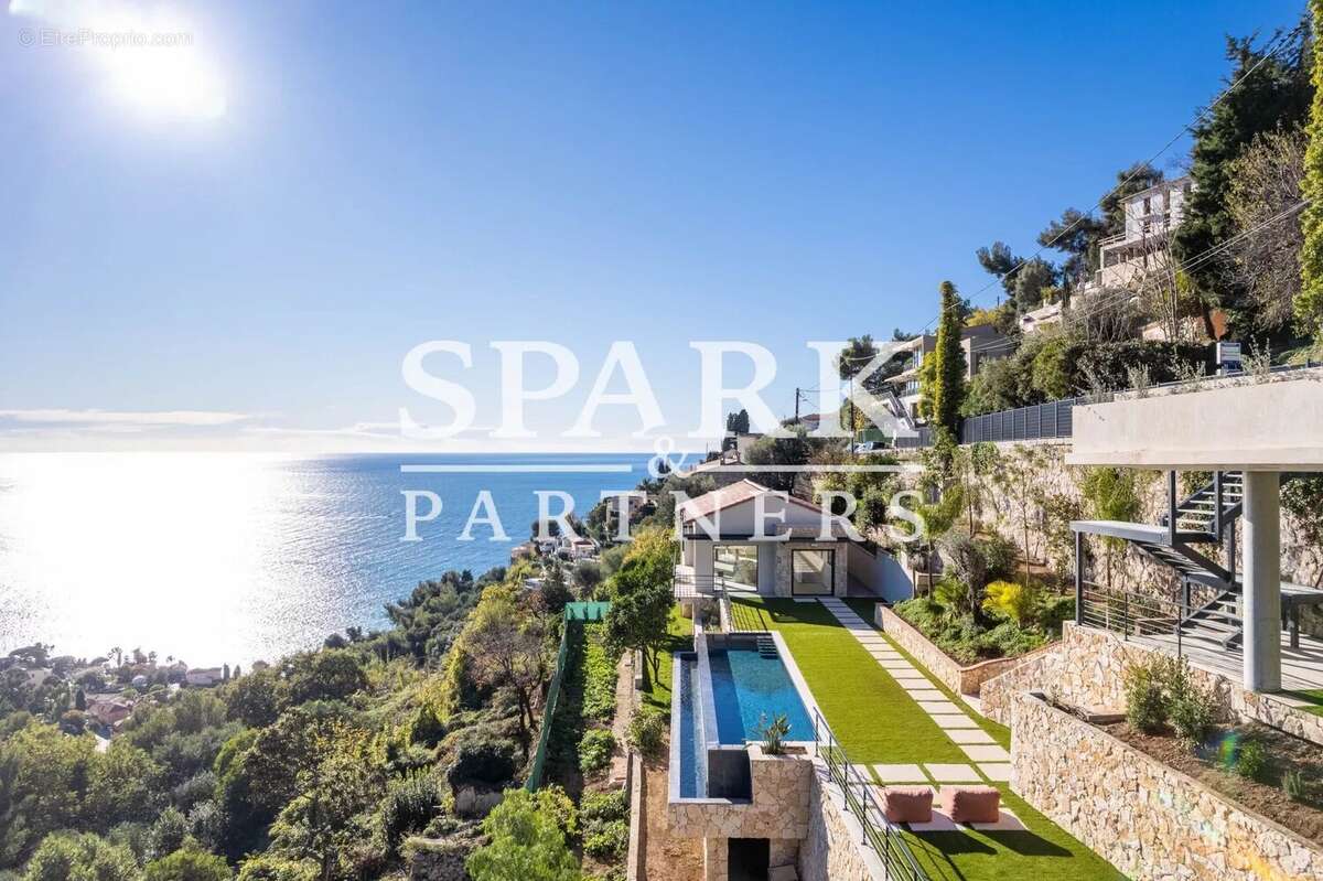 Maison à ROQUEBRUNE-CAP-MARTIN