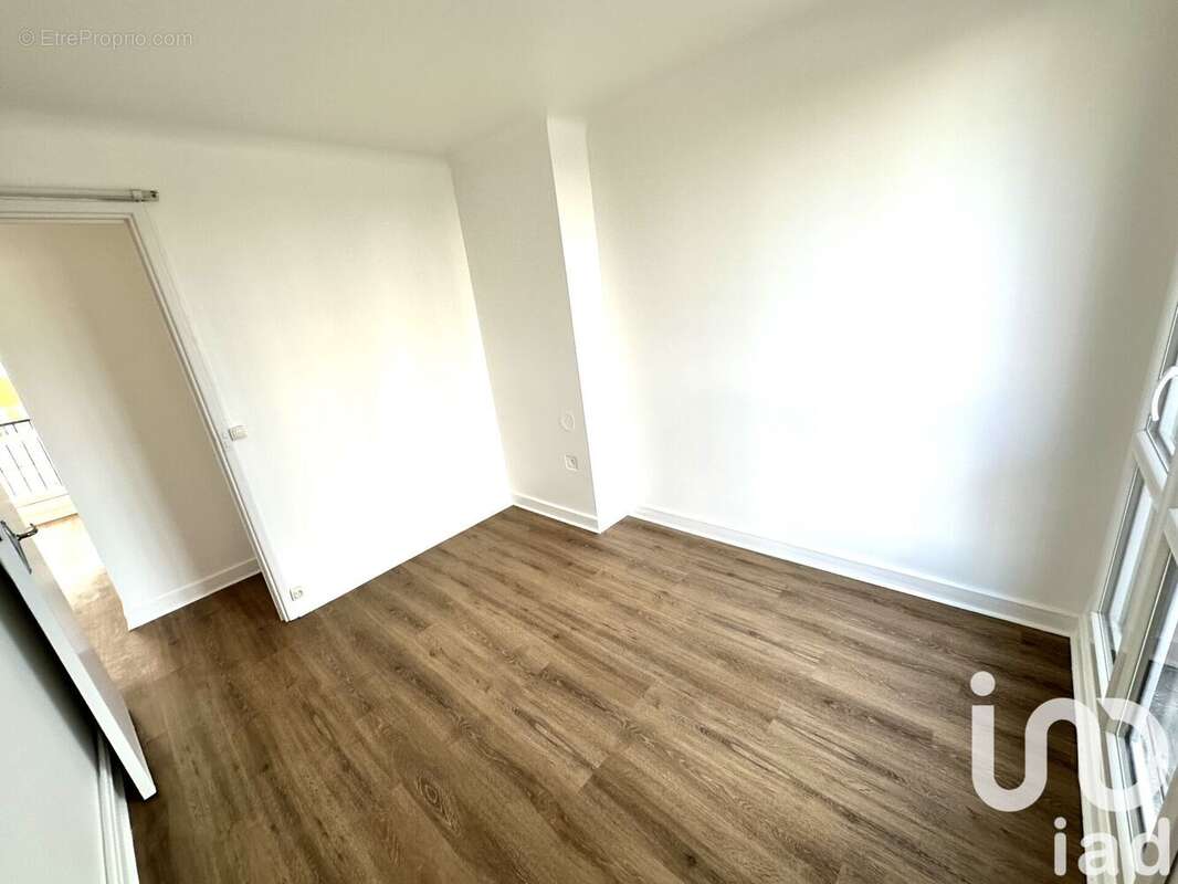 Photo 9 - Appartement à CHOISY-LE-ROI