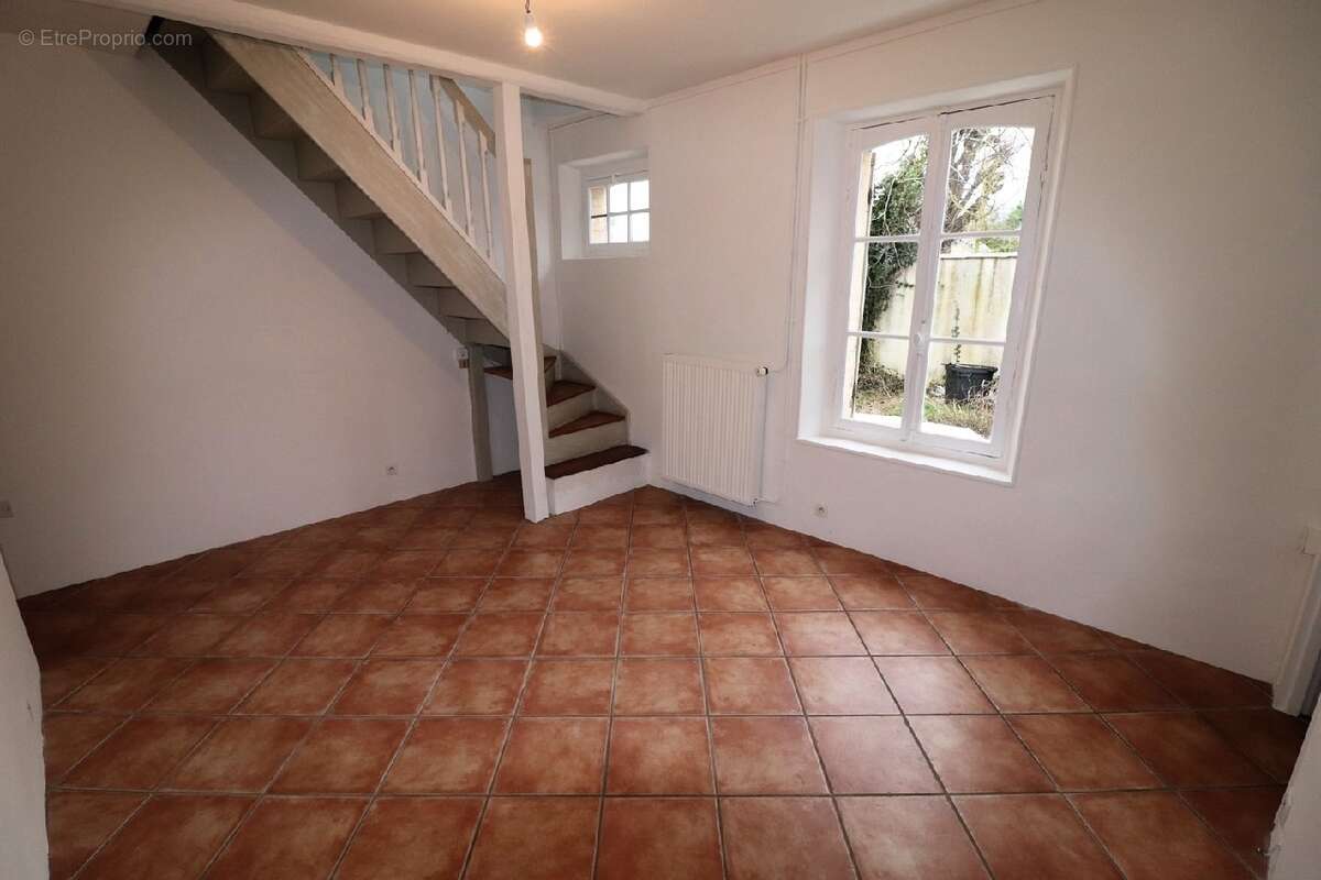 Maison à MARCHEZAIS