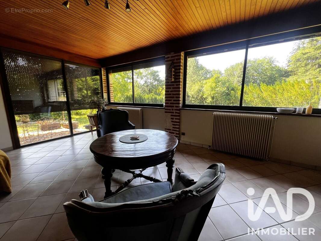 Maison 182 m² à Foulayronnes  - photo 7