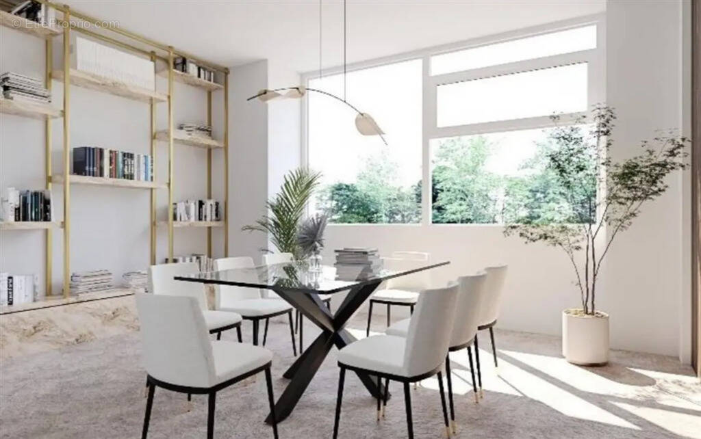 Commerce à NEUILLY-SUR-SEINE