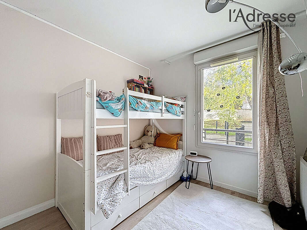 Appartement à SURESNES
