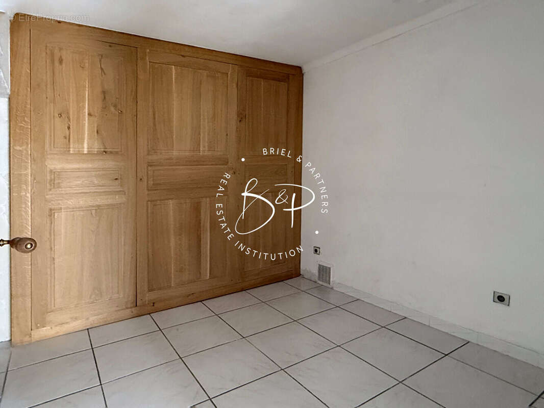 Appartement à LORGUES