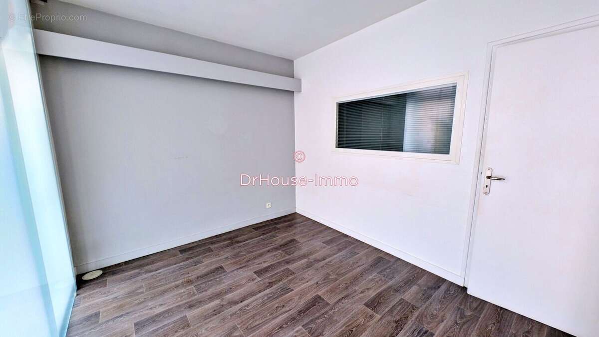 Appartement 84 m² à Saint-Etienne  - photo 7