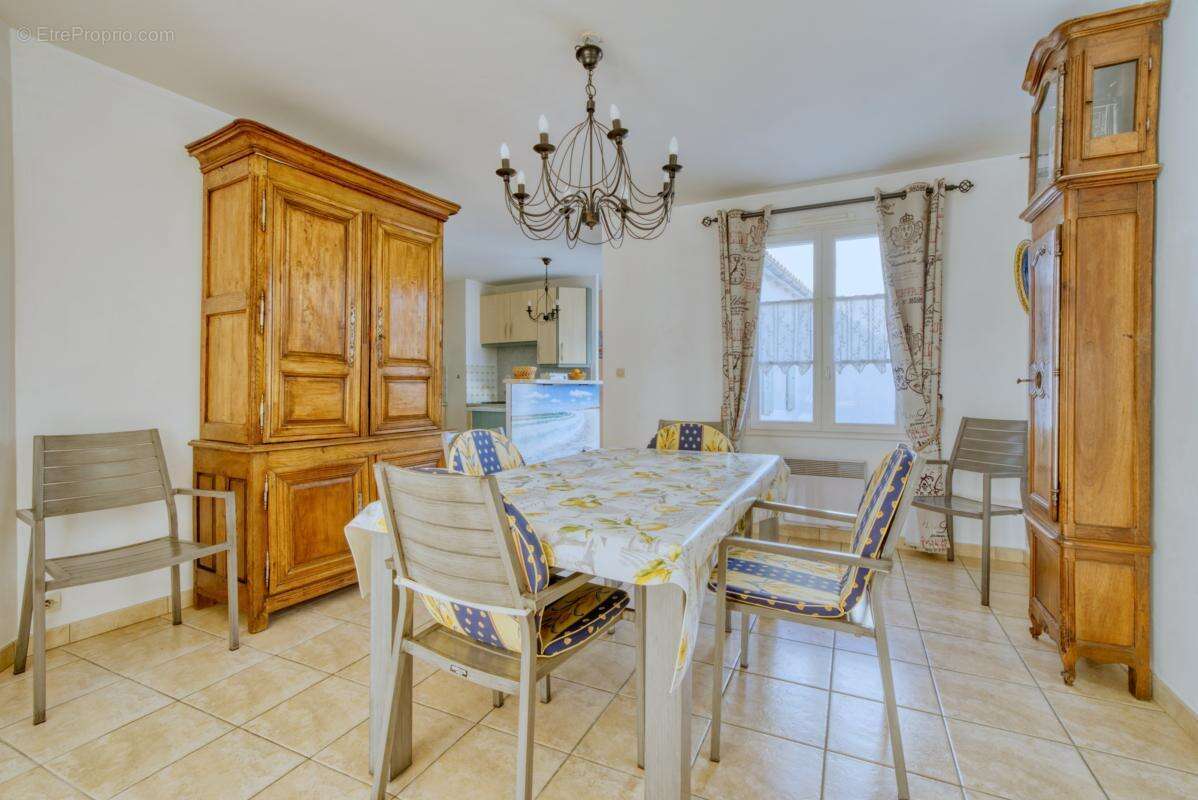 Maison à LA FLOTTE