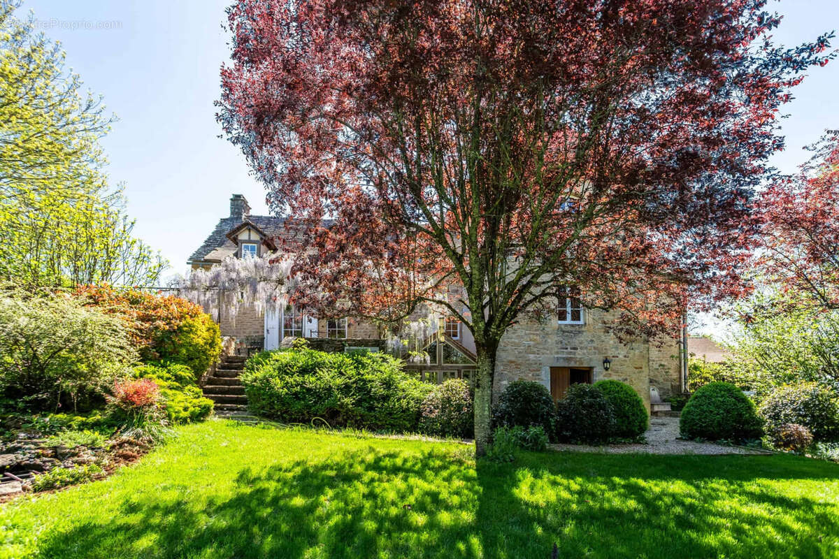 Propriété de campagne avec, piscine et dépendances - photo 16