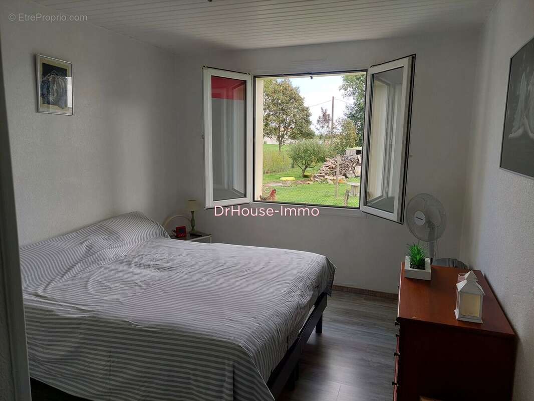 Maison à CORME-ECLUSE