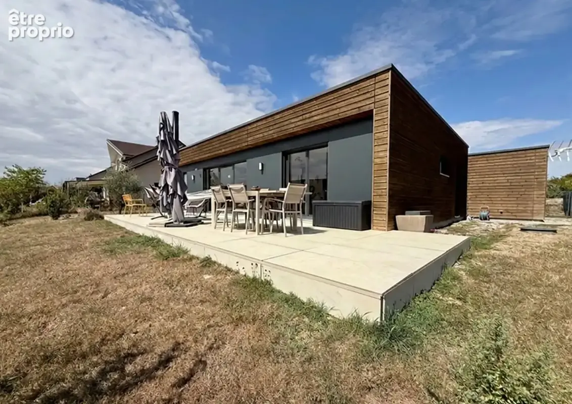 Maison contemporaine en bois, 4 chambres, l'Etoile 39570 - photo 11