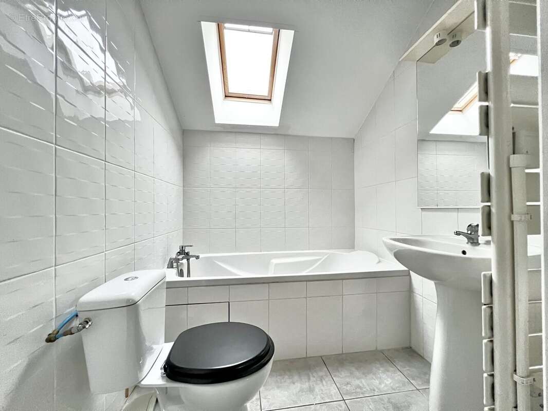 Appartement à PONT-DE-CHERUY