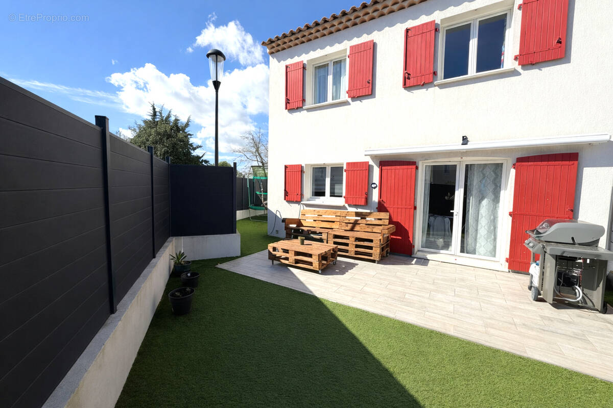 Maison à FORCALQUEIRET