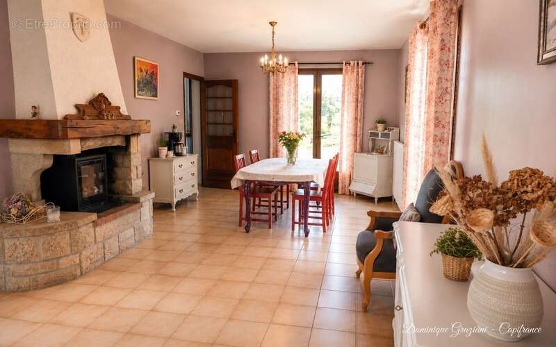 Maison plain pied, 4 chambres, garage ,vue degagee aurec sur loire - photo 4