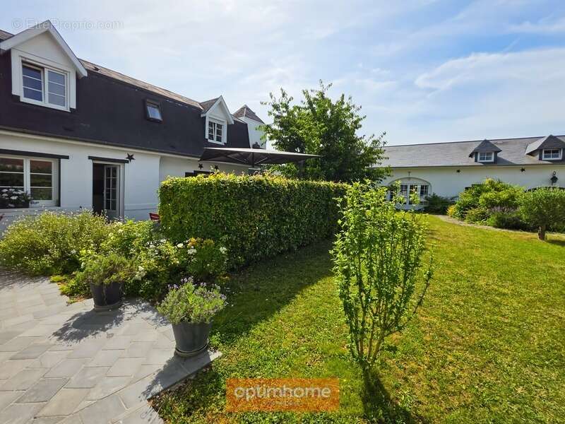 Propriete 273 m² 6 chambres jardin expo sud - photo 42