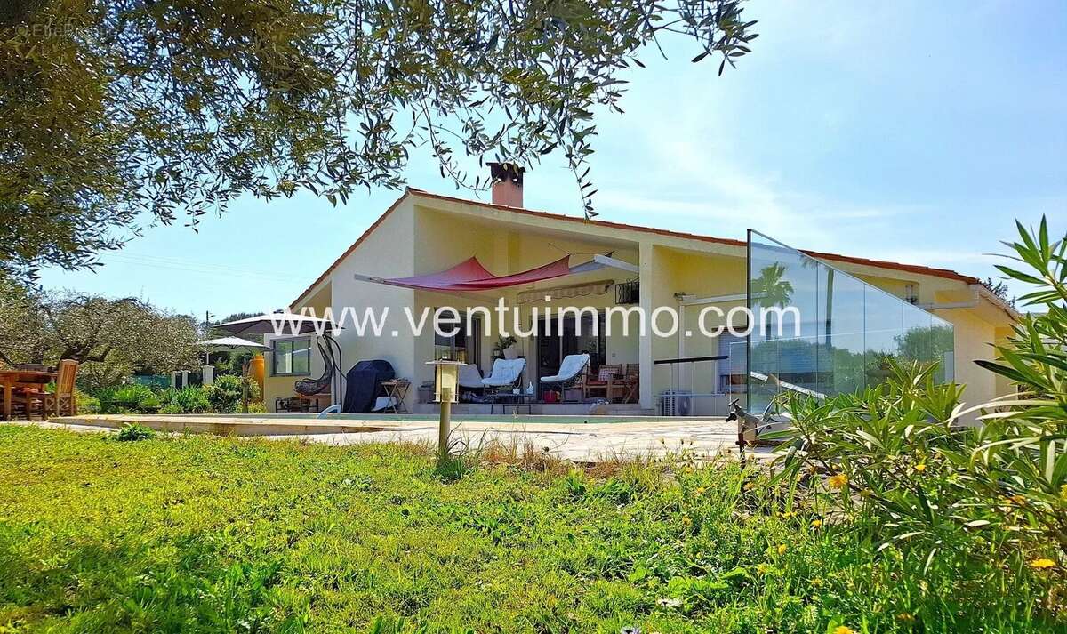 Maison à PEYMEINADE